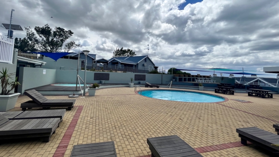 2 Bedroom Property for Sale in Hartenbos Central Western Cape